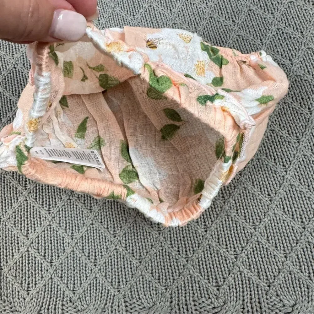 Gauze Peach Floral & Bee Diaper Cover ~ 18/24M